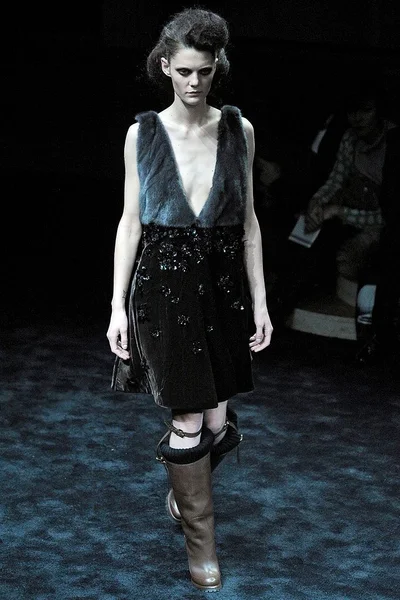 Look 30